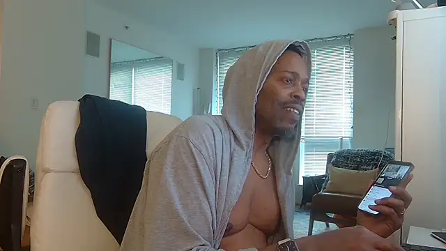 Snapshot of theblacklordmaster chatting on 03.03.25 theblacklordmaster online show from 03.03.25