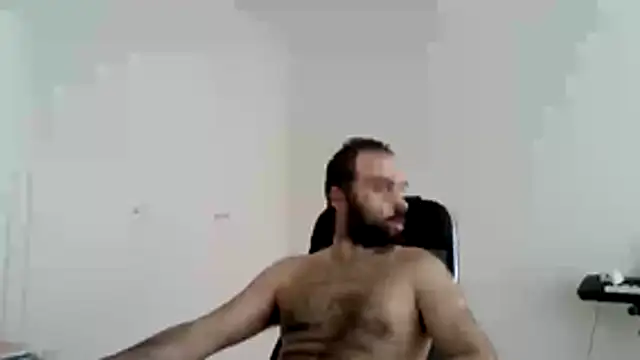 Snapshot of joaodias_97 chatting on 04.01.26 joaodias 97 online show from 04.01.26