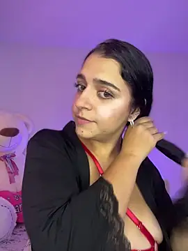 Snapshot of Alicia_Ruiz chatting on 09.19.25 Alicia Ruiz online show from 09.19.25