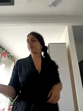 Snapshot of Alicia_Ruiz chatting on 12.02.25 Alicia Ruiz online show from 12.02.25