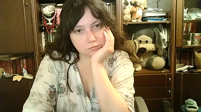 Snapshot of CarrieQPeach chatting on 12.04.24 CarrieQPeach online show from 12.04.24