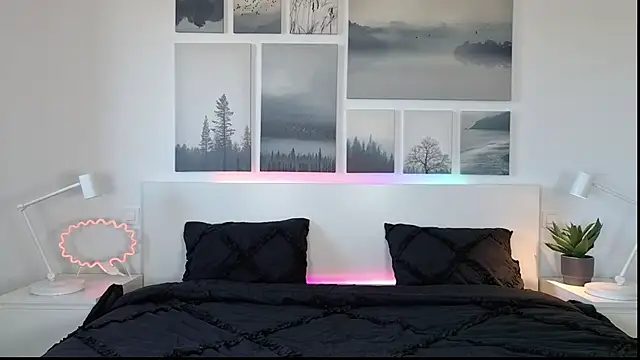 Lara-CumKitten online show from 02.04.25