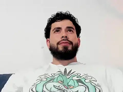 Snapshot of jake_skye chatting on 01.09.25 jake skye online show from 01.09.25