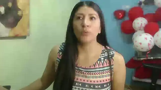 Snapshot of nammy__dirtyhott chatting on 02.21.25 nammy dirtyhott online show from 02.21.25