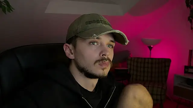 Snapshot of naked_psy chatting on 01.11.26 naked psy online show from 01.11.26