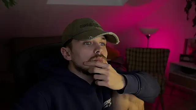 Snapshot of naked_psy chatting on 01.12.26 naked psy online show from 01.12.26