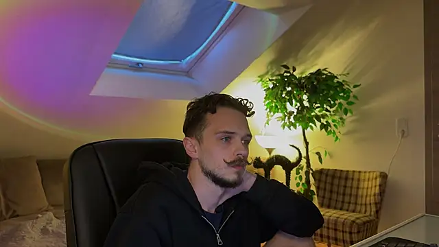 Snapshot of naked_psy chatting on 03.19.26 naked psy online show from 03.19.26