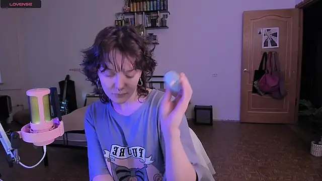 cyber whore  online show from 09.29.25