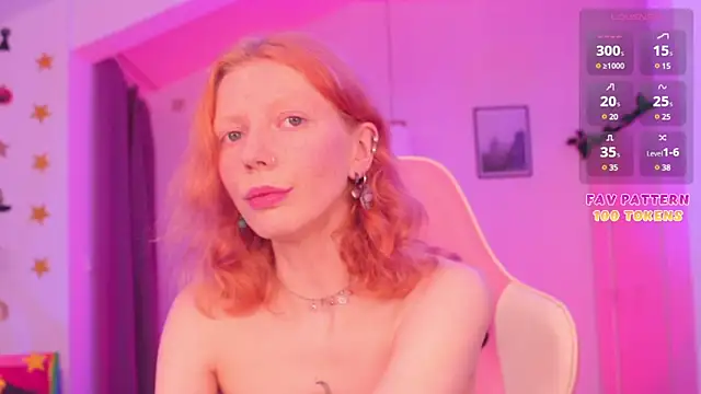 Snapshot of Circus_Princess chatting on 12.21.24 Circus Princess online show from 12.21.24