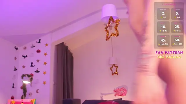 Snapshot of Circus_Princess chatting on 01.18.25 Circus Princess online show from 01.18.25