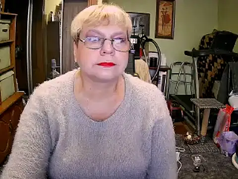 LOLA8888 online show from 10.27.25