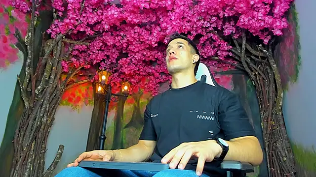 alexgiraldo  online show from 02.13.25