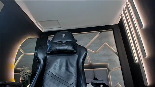 alexgiraldo  online show from 02.24.25