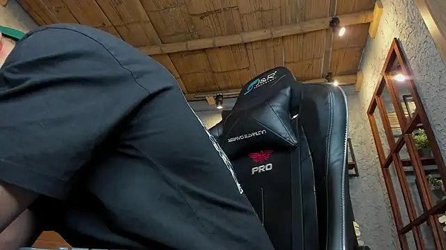 alexgiraldo  online show from 03.10.25