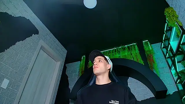 alexgiraldo  online show from 03.19.25