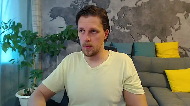 Snapshot of VikingChrisss chatting on 04.18.26 VikingChrisss online show from 04.18.26