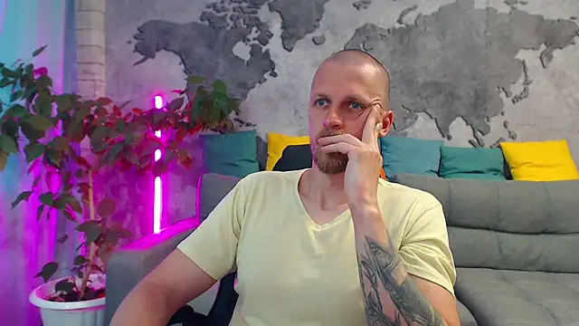 Snapshot of VikingChrisss chatting on 07.18.26 VikingChrisss online show from 07.18.26