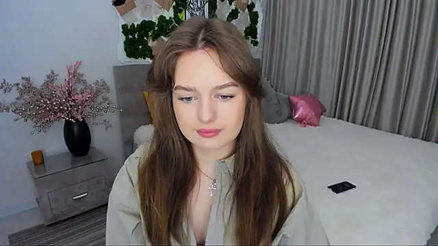 Snapshot of MiracleCurly chatting on 03.20.25 MiracleCurly online show from 03.20.25