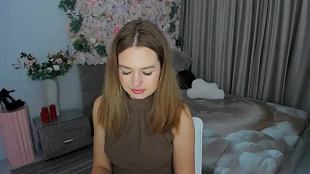 Snapshot of MiracleCurly chatting on 09.11.25 MiracleCurly online show from 09.11.25