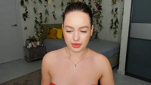 Snapshot of MiracleCurly chatting on 12.02.25 MiracleCurly online show from 12.02.25