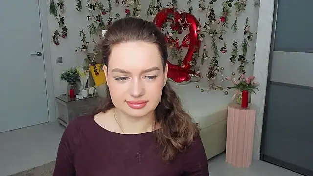 Snapshot of MiracleCurly chatting on 02.19.26 MiracleCurly online show from 02.19.26