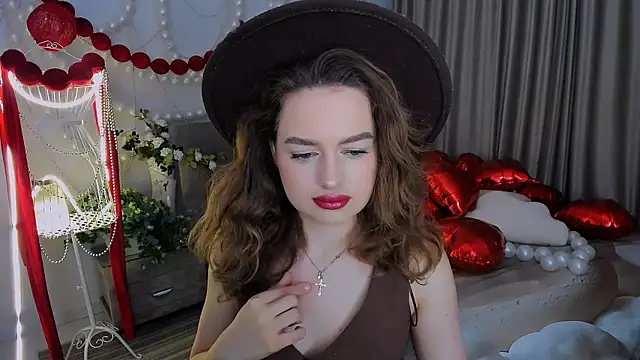 Snapshot of MiracleCurly chatting on 02.20.26 MiracleCurly online show from 02.20.26