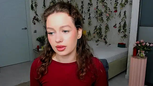 Snapshot of MiracleCurly chatting on 04.05.26 MiracleCurly online show from 04.05.26