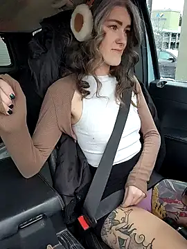 Lilmissvyx online show from 02.06.25