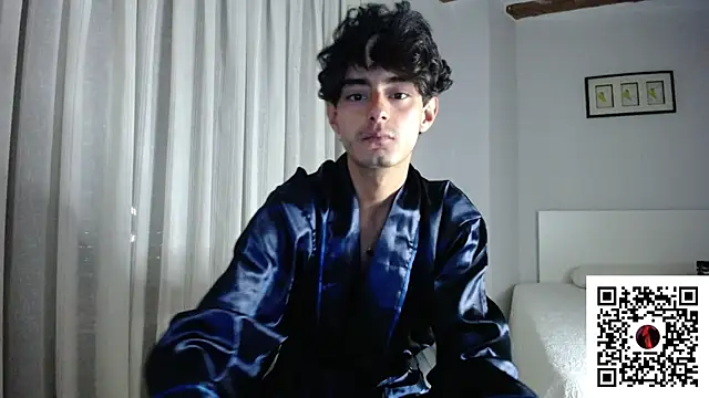 Snapshot of MagnoZaniah chatting on 11.15.25 MagnoZaniah online show from 11.15.25