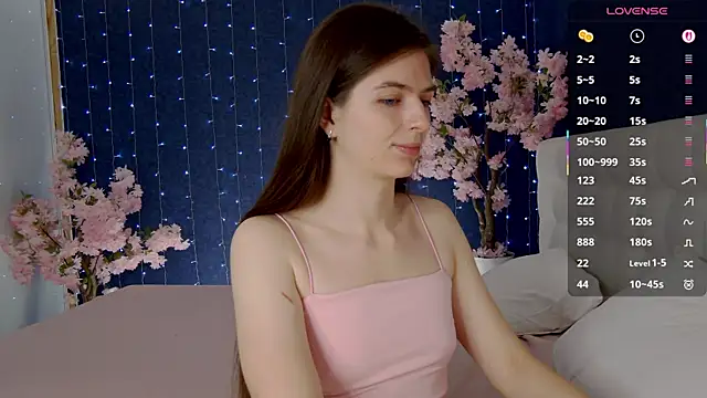 Snapshot of -Mirror-Girl- chatting on 11.22.25 -Mirror-Girl- online show from 11.22.25