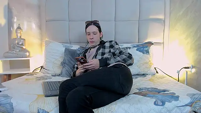 Hecatee 77 online show from 01.13.26