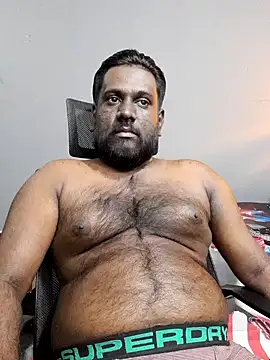 Rayansmith  online show from 02.15.25