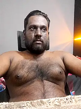 Rayansmith  online show from 02.18.25