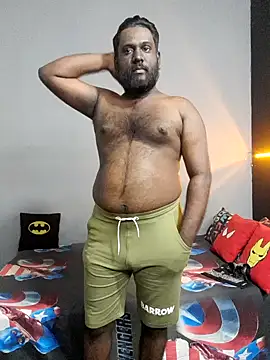 Rayansmith  online show from 02.21.25