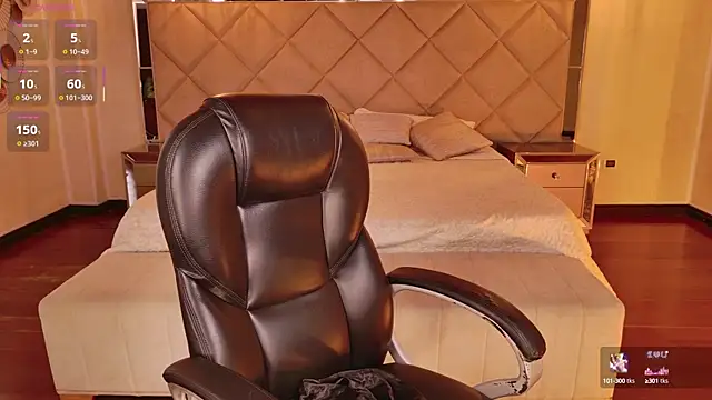 Snapshot of LisaMonroe_ chatting on 09.09.25 LisaMonroe online show from 09.09.25