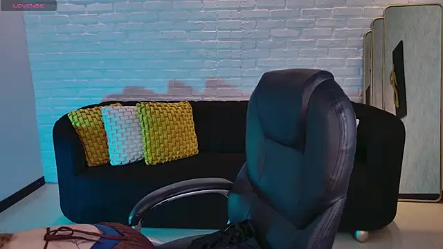 Snapshot of LisaMonroe_ chatting on 09.24.25 LisaMonroe online show from 09.24.25