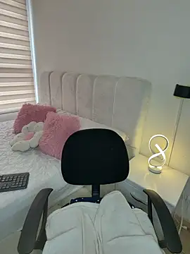 Zoe olsen online show from 06.02.26