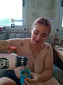 Snapshot of black_lady731 chatting on 01.27.25 black lady731 online show from 01.27.25