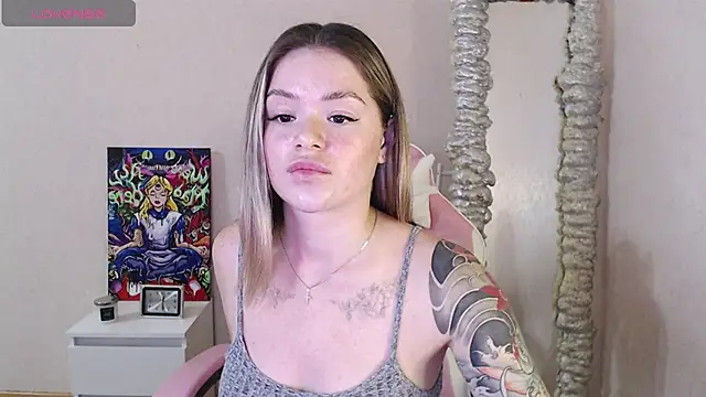 miaacatt online show from 10.21.25