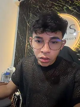 Austin connor  online show from 06.18.26