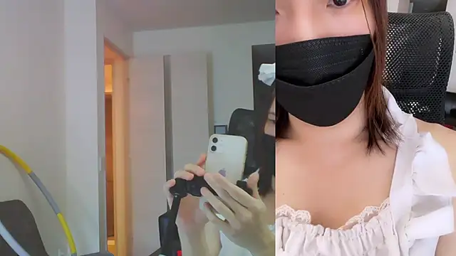 Snapshot of pika_ru chatting on 02.13.25 pika ru online show from 02.13.25