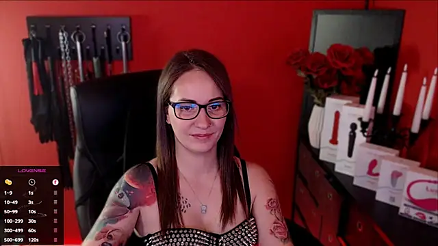 Snapshot of _Jane_Warren_ chatting on 01.08.25 Jane Warren online show from 01.08.25