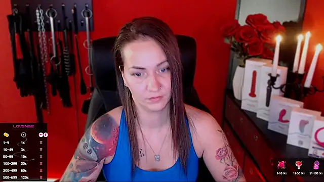 Snapshot of _Jane_Warren_ chatting on 02.08.25 Jane Warren online show from 02.08.25