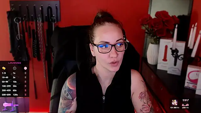 Snapshot of _Jane_Warren_ chatting on 03.07.25 Jane Warren online show from 03.07.25