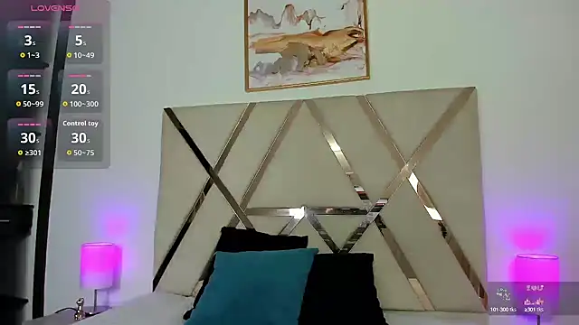 carolynne18 online show from 09.29.25