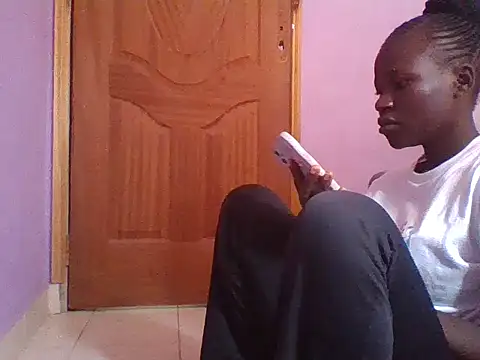 Snapshot of prettychic5 chatting on 09.12.25 prettychic5 online show from 09.12.25