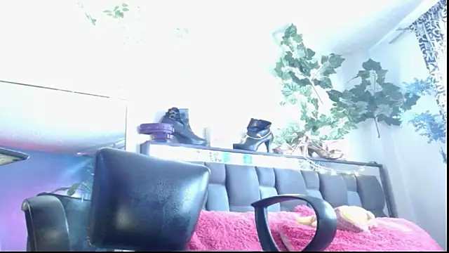 DULCE ZOE online show from 03.12.25