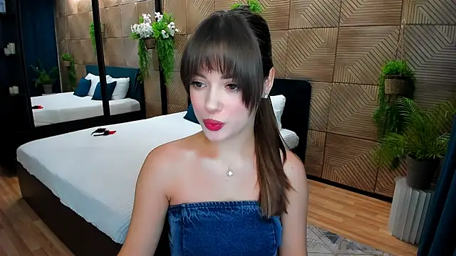 Snapshot of PutOnRepeat chatting on 10.03.25 PutOnRepeat online show from 10.03.25