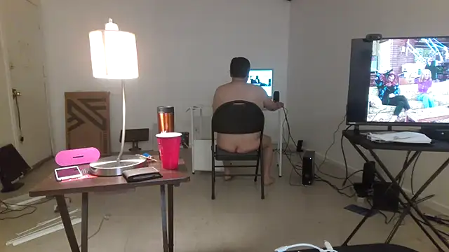 Peachestabby147 online show from 10.23.25