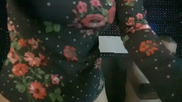 Snapshot of Dulce_yors chatting on 12.14.24 Dulce yors online show from 12.14.24